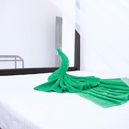 Hotel Mirissa White Plaza Extérieur photo