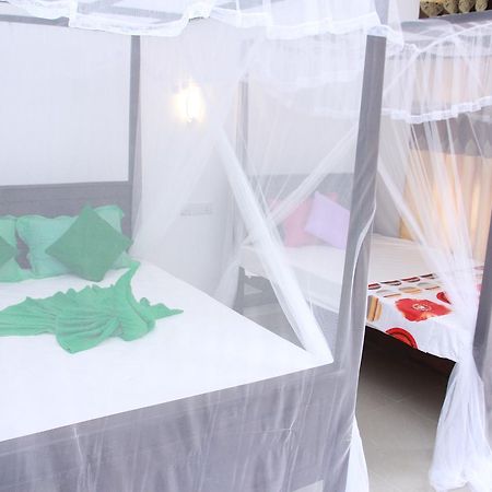 Hotel Mirissa White Plaza Extérieur photo