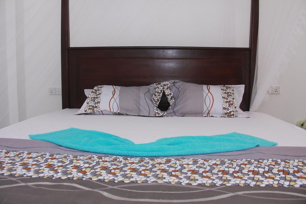 Hotel Mirissa White Plaza Extérieur photo