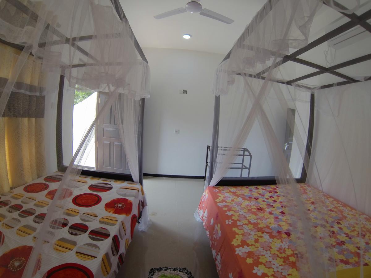 Hotel Mirissa White Plaza Extérieur photo