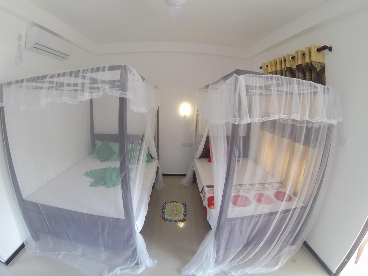 Hotel Mirissa White Plaza Extérieur photo
