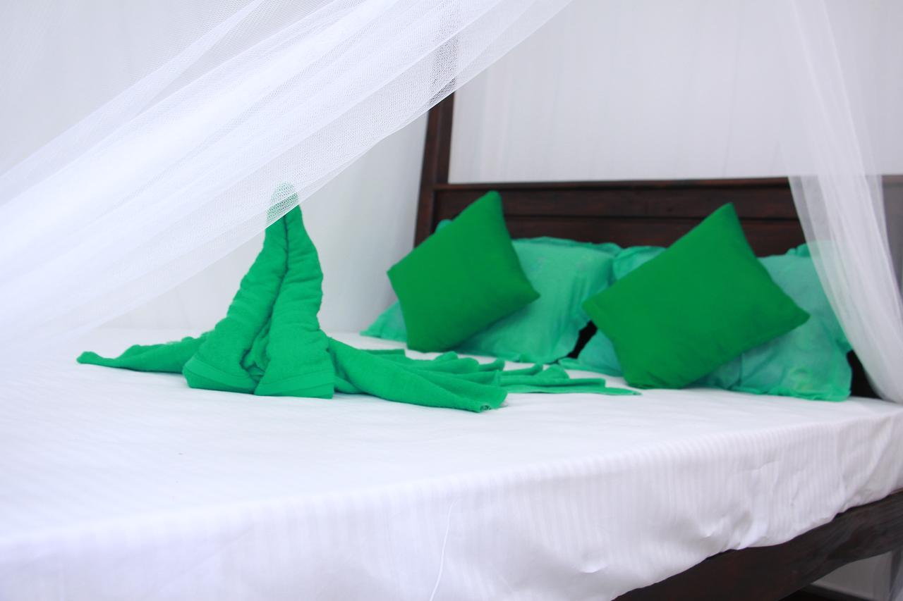 Hotel Mirissa White Plaza Extérieur photo